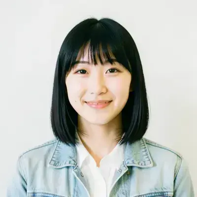 大学生のミナ、会計の顔写真